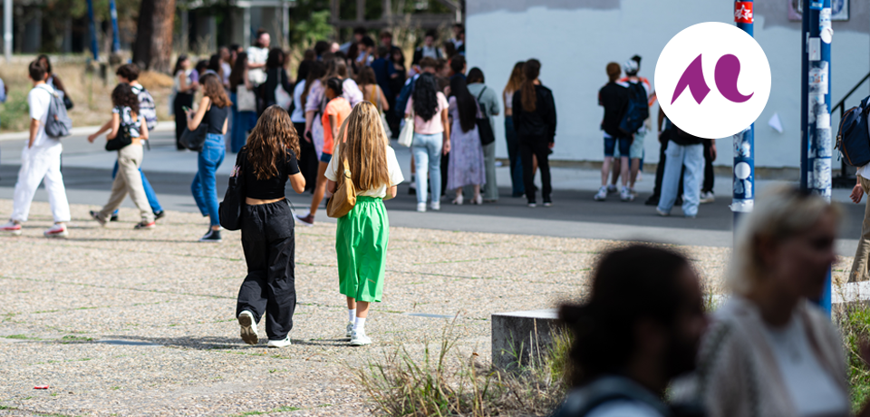 &eacute;tudiants sur le campus