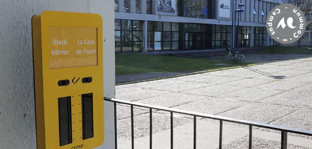 Installation de cendrier éco mégo à l'université bordeaux montaigne