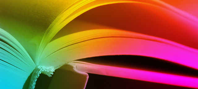 pages d'un livre en couleur