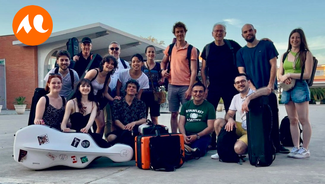 groupe de musiciennes et de musiciens