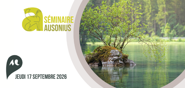 un arbre sur un lac